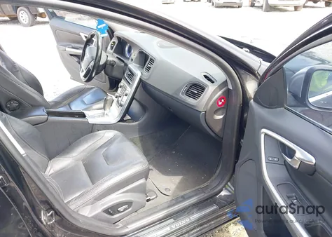 2012 Volvo S60 T6 из США, поврежденный, VIN YV1902FH5C2105927